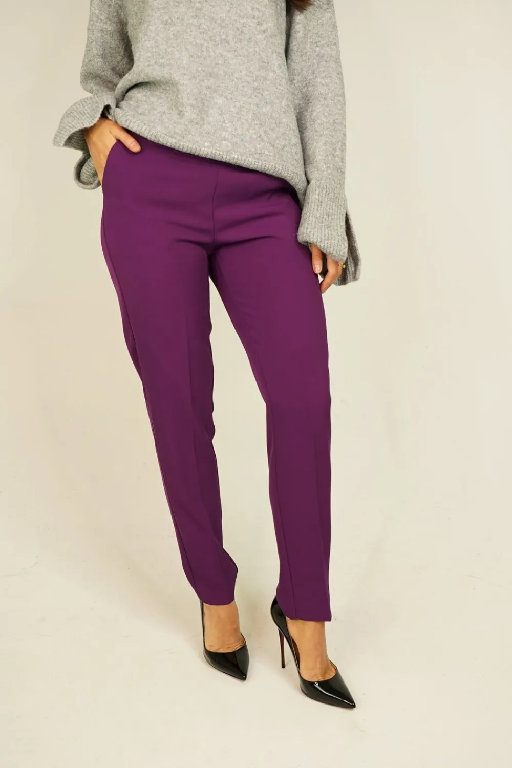 The Walk in Wardrobe Trousers>Sophia Fitted Trousers In Plum