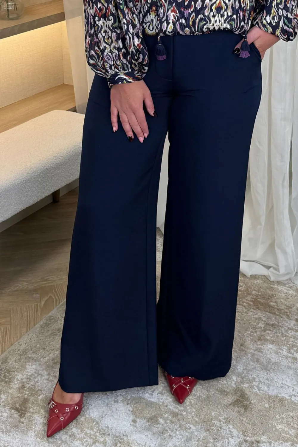 The Walk in Wardrobe Trousers>Sophia Wide Leg Trousers In Navy