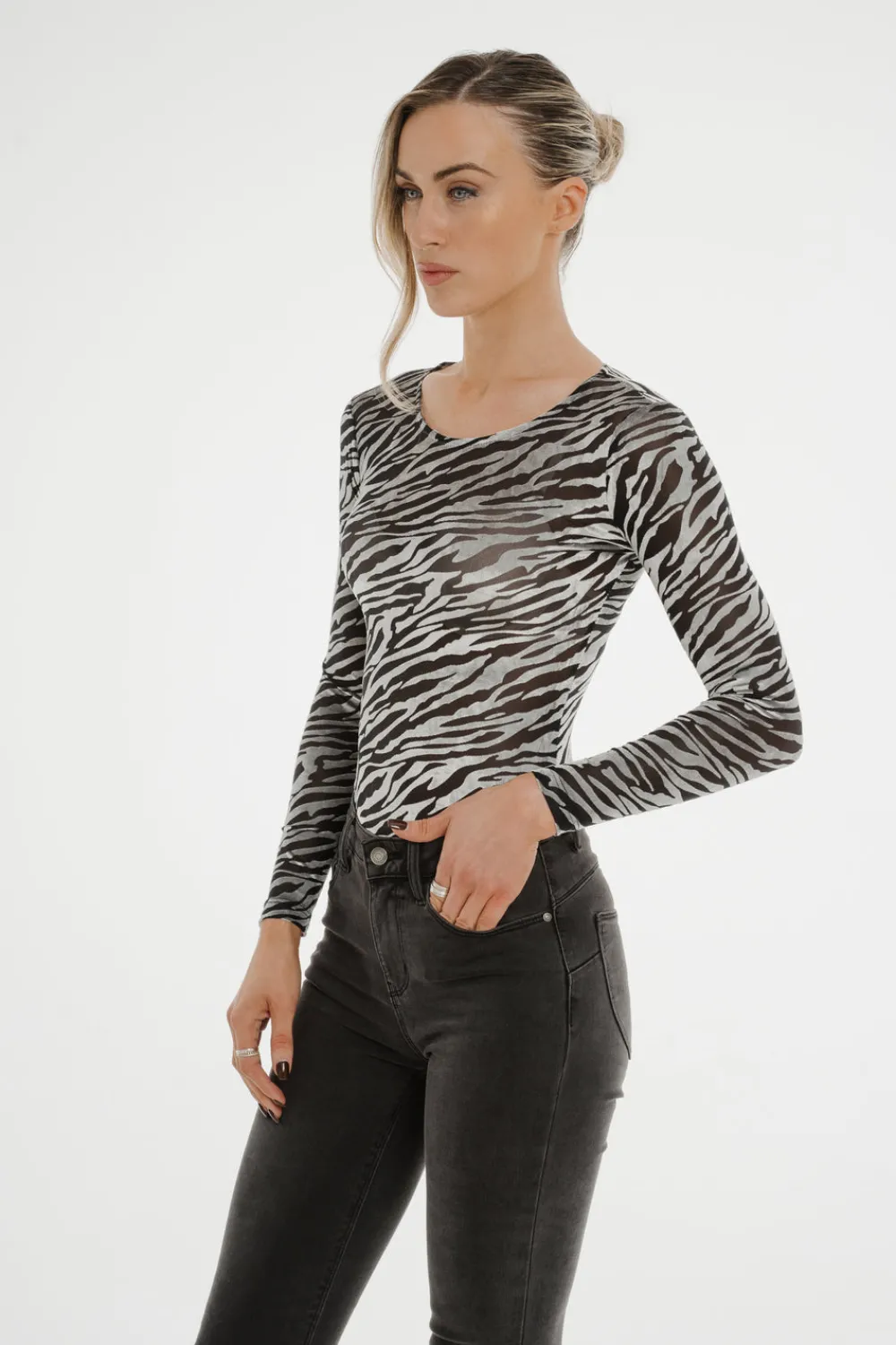 The Walk in Wardrobe Tops>Taylor Animal Print Bodysuit In Grey