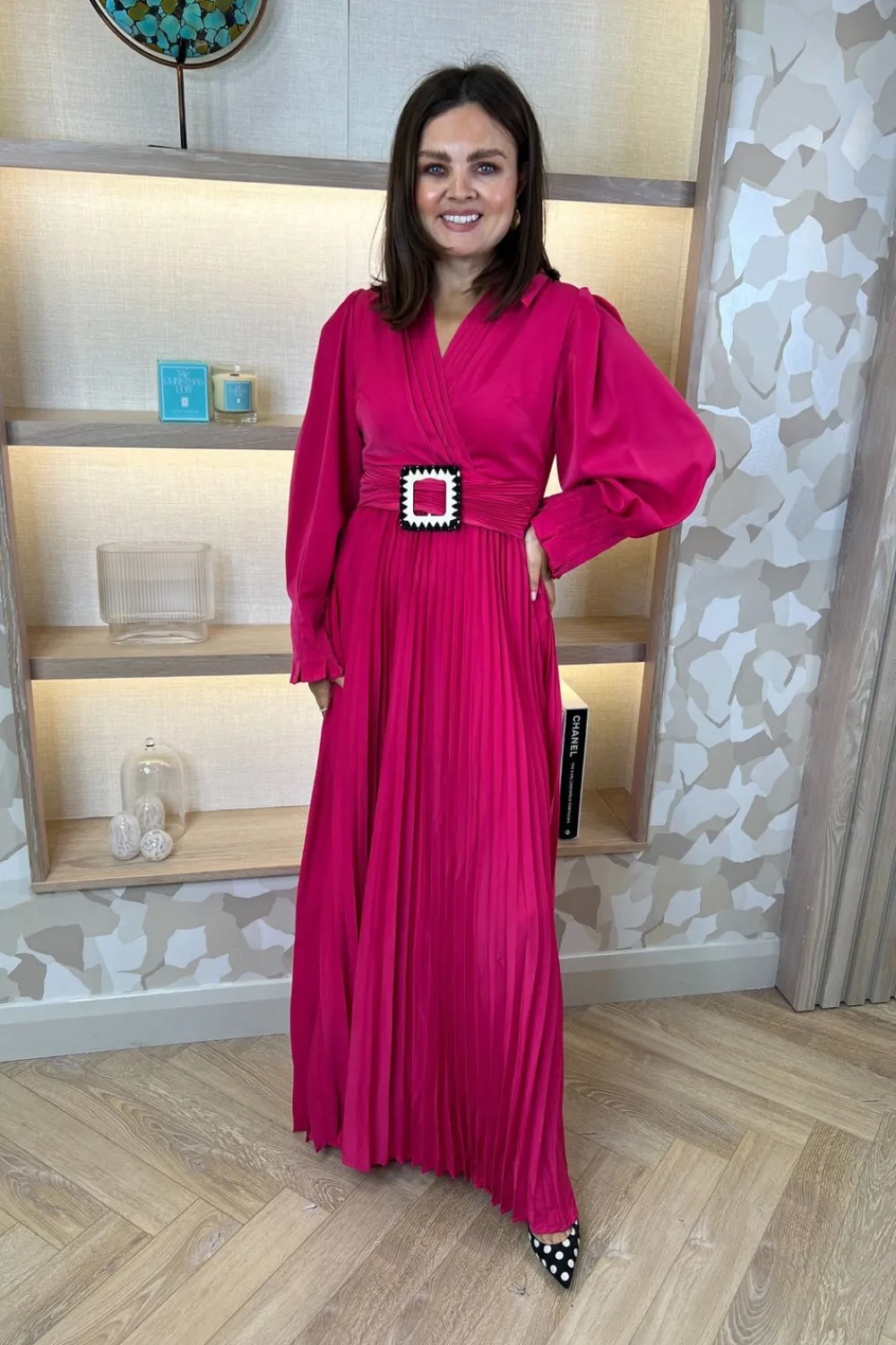 The Walk in Wardrobe Maxi Dresses>Taylor Belted Pleat Dress In Black