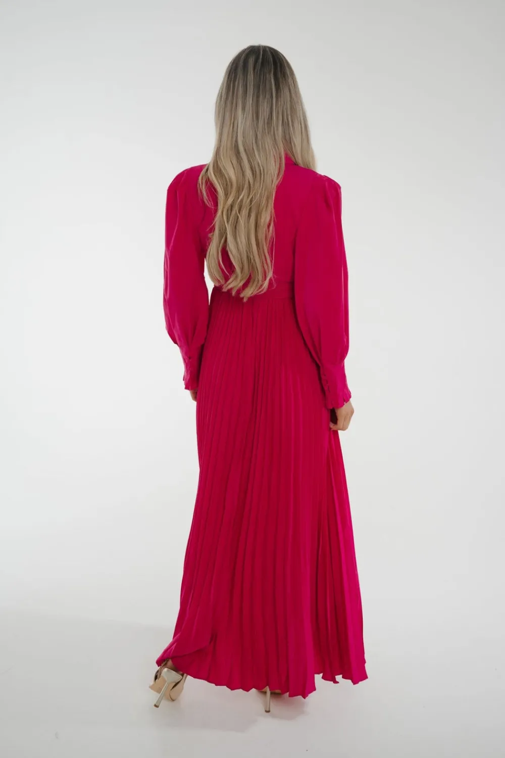 The Walk in Wardrobe Midi Dresses><noscript><img width=