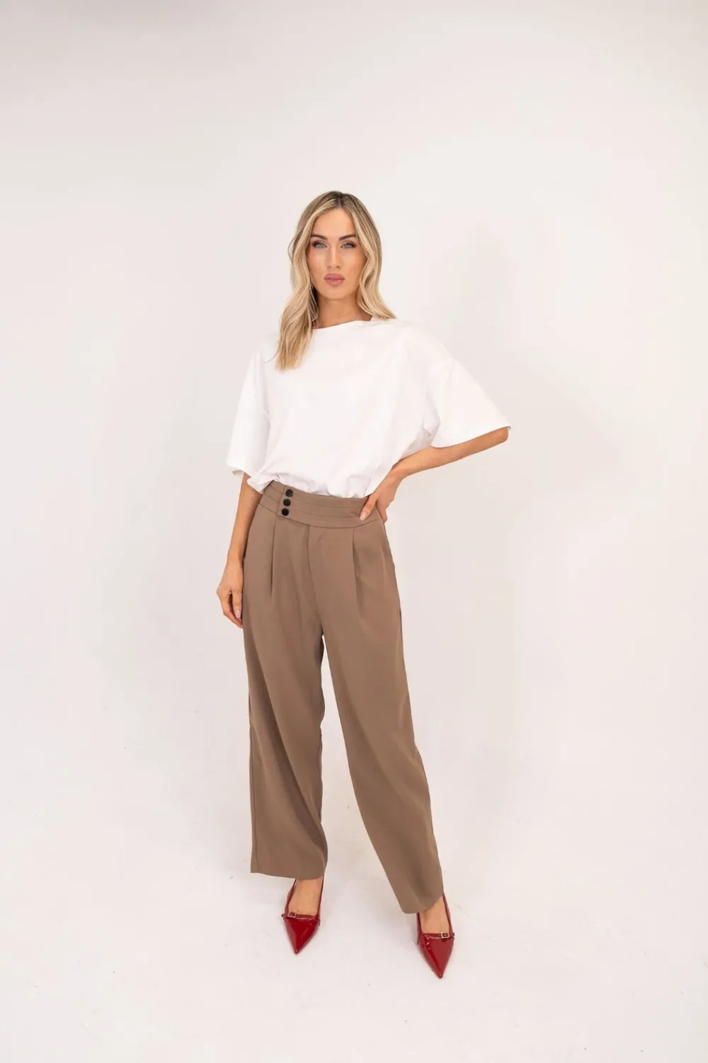 The Walk in Wardrobe Trousers>Willow Button Waist Trousers In Taupe