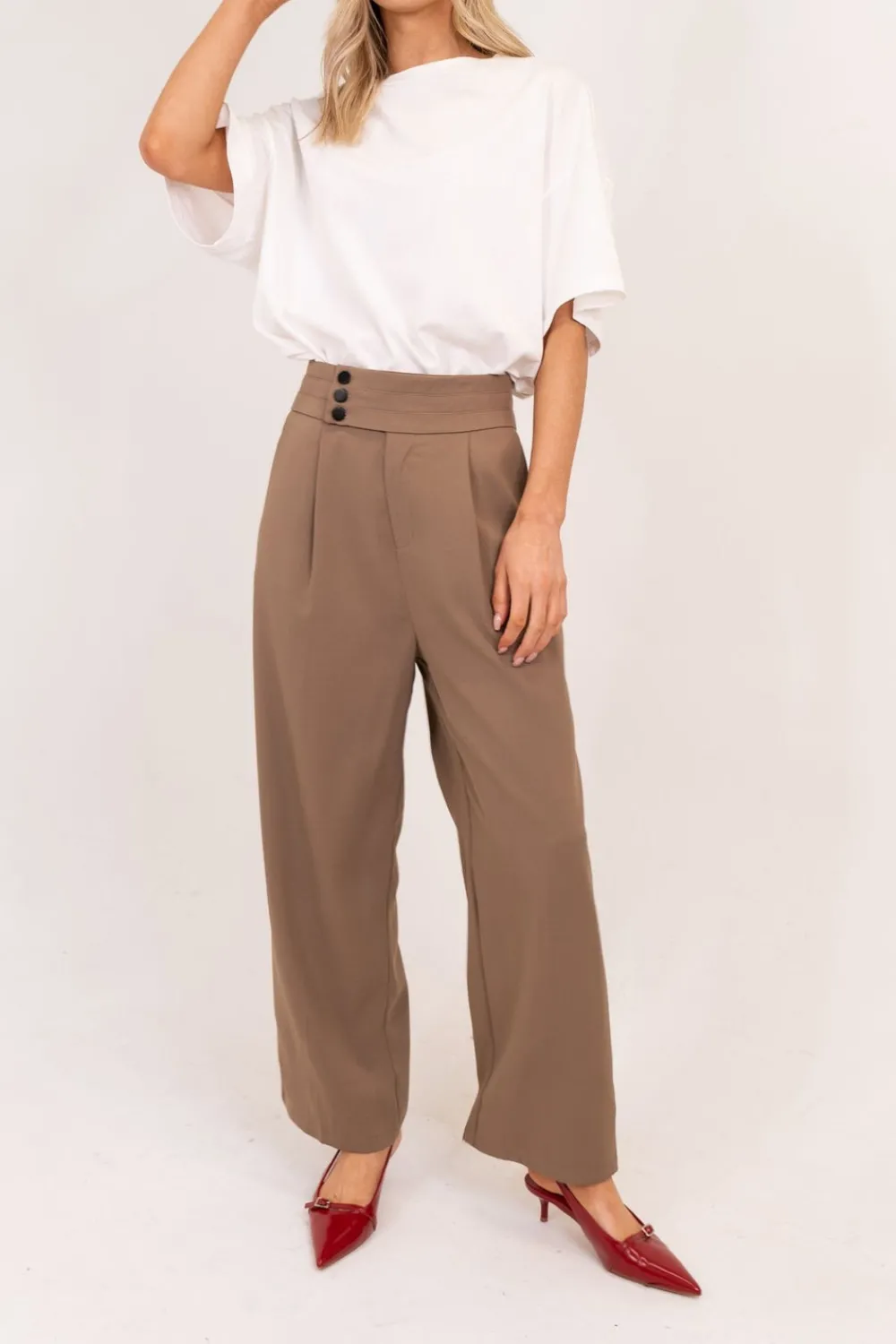 The Walk in Wardrobe Trousers><noscript><img width=