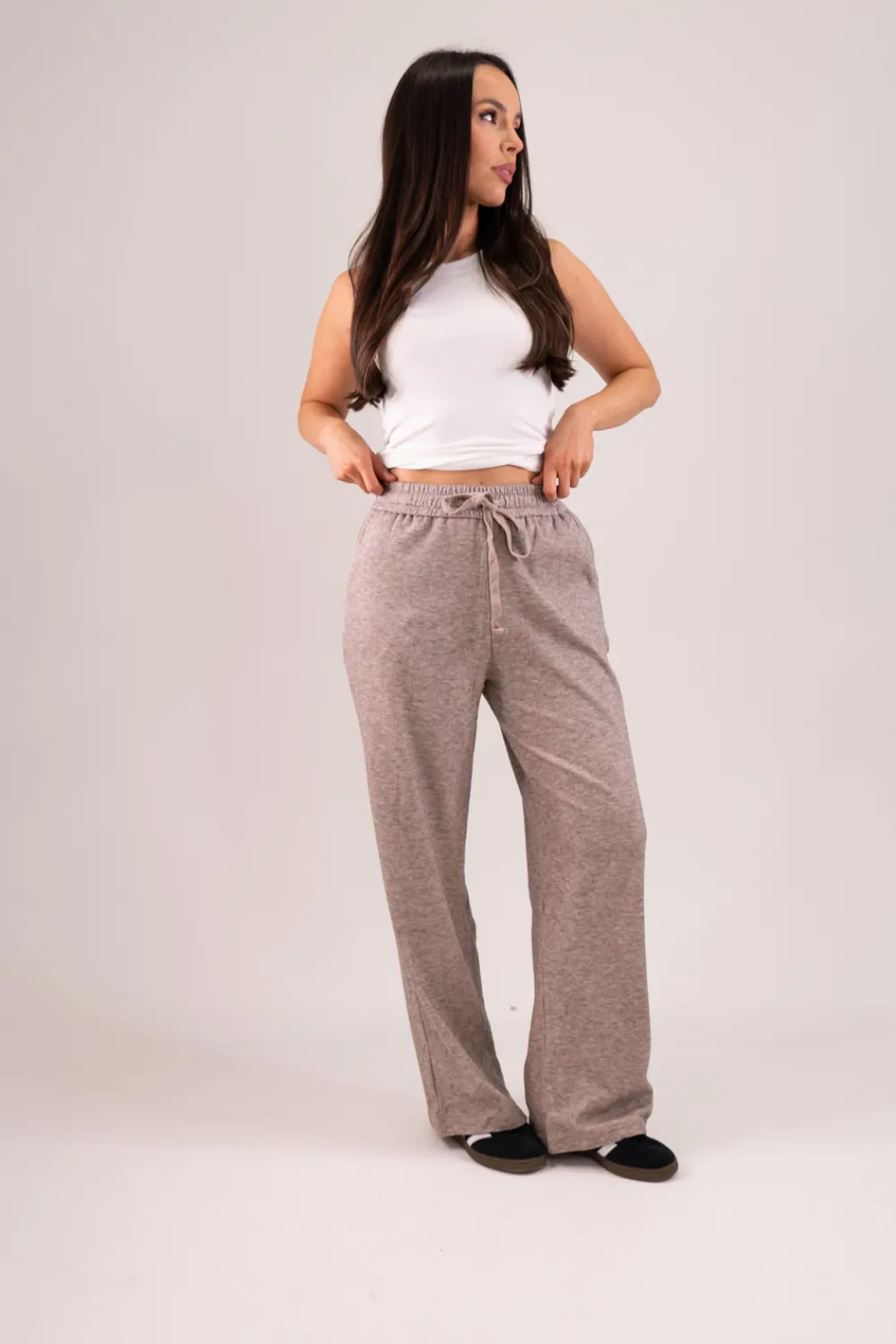 The Walk in Wardrobe Trousers>Willow Joggers In Coffee