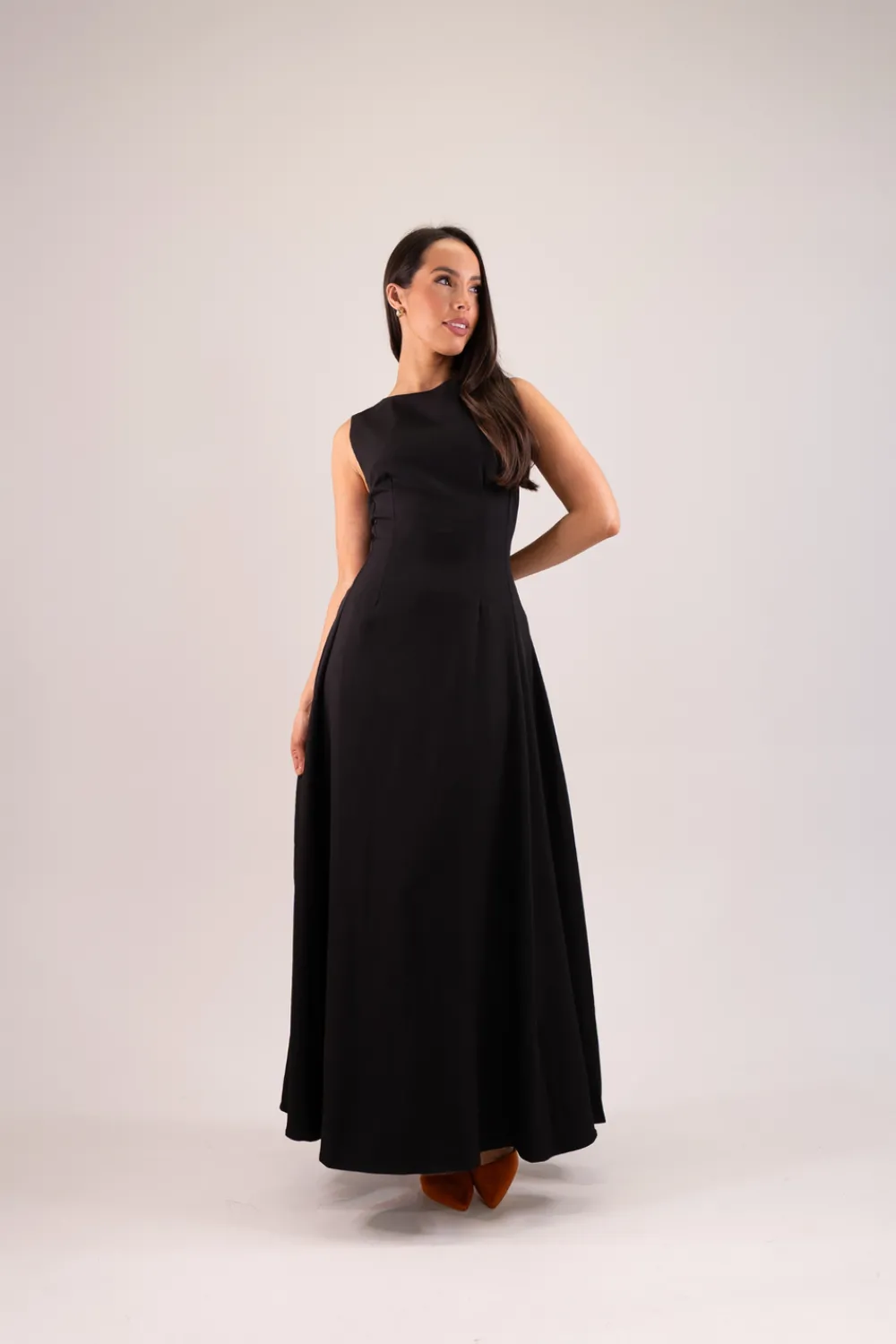 The Walk in Wardrobe Maxi Dresses>Willow Sleeveless Dress In Black