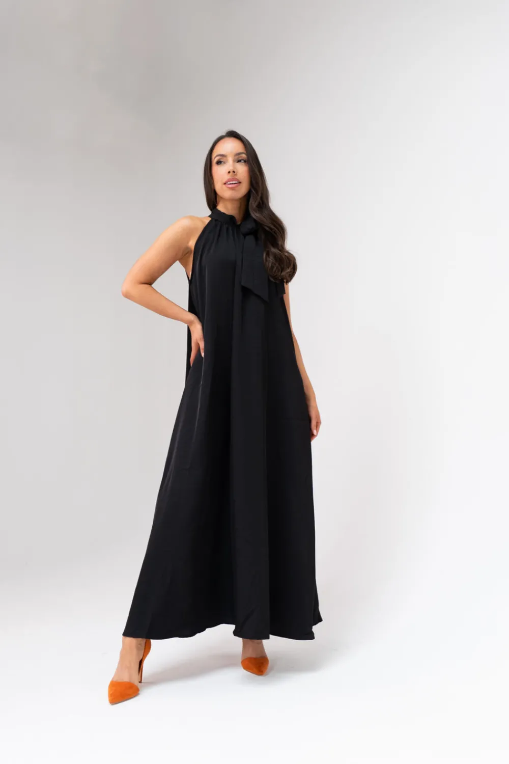 The Walk in Wardrobe Maxi Dresses>Willow Tie Neck Maxi Dress In Black