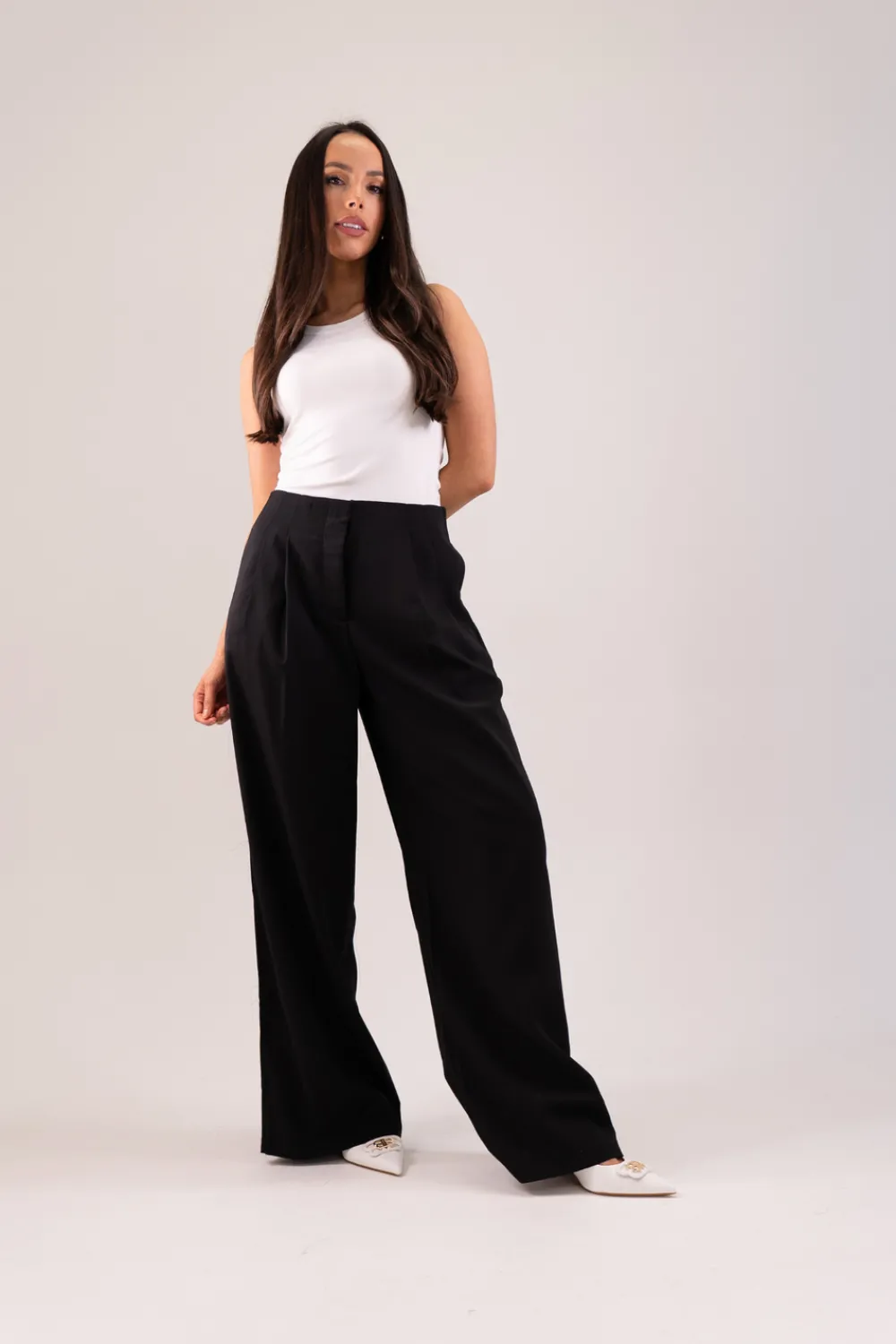 The Walk in Wardrobe Trousers>Willow Wide Leg Trousers In Grey